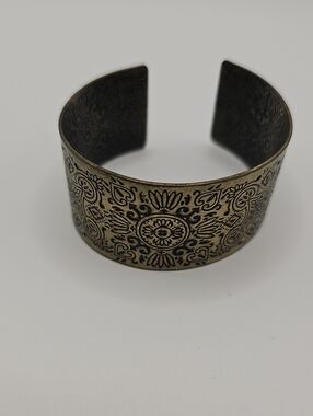 Unbranded Boho Mandala Cuff Bracelet Womens Size OS Antique Brass Vintage Style